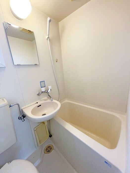 物件内観写真12　(バス／シャワールーム等)