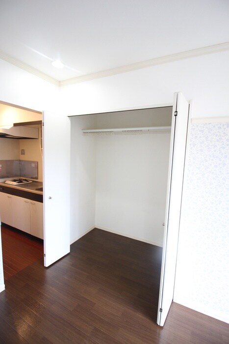 物件内観写真11　(収納)