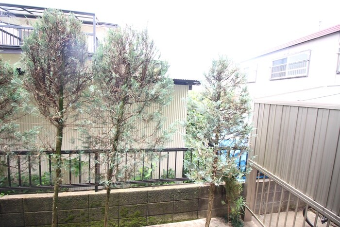 物件内観写真22　(室内からの展望)