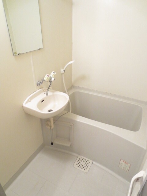 物件内観写真7　(バス／シャワールーム等)