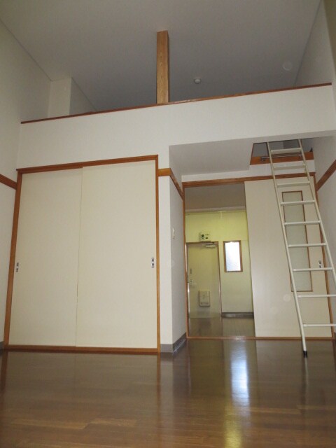 物件内観写真9　(居室)