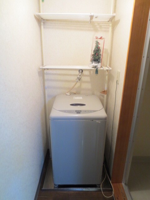 物件内観写真15　(洗濯機置場)