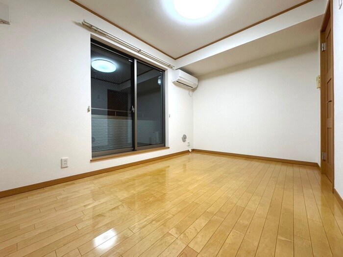 物件内観写真5　(居室)