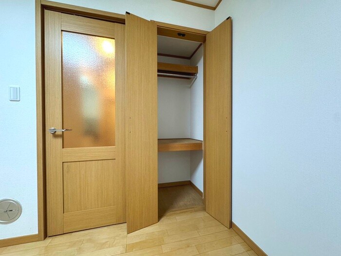 物件内観写真8　(収納)