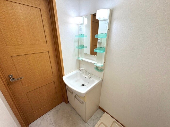 物件内観写真11　(洗面)