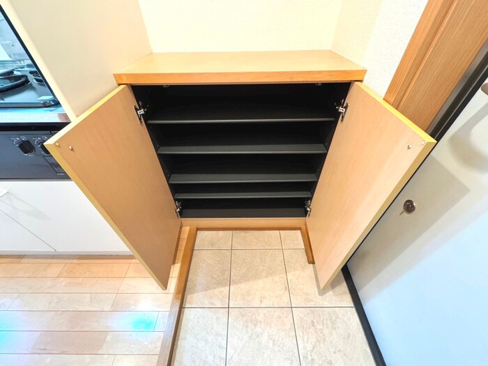 物件内観写真16　(靴箱)