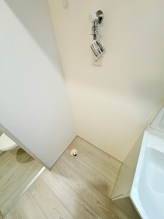 物件内観写真14　(洗濯機置場)