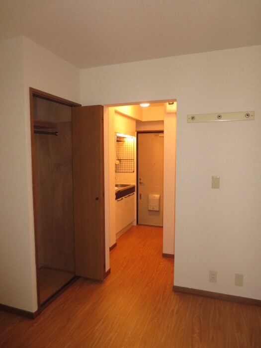 物件内観写真9　(居室)