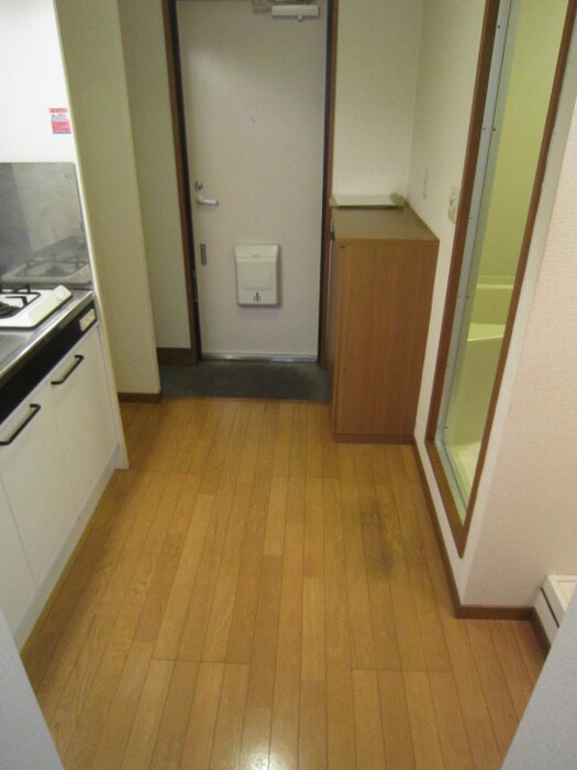 物件内観写真15　(廊下)