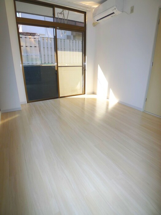 物件内観写真13　(居室)