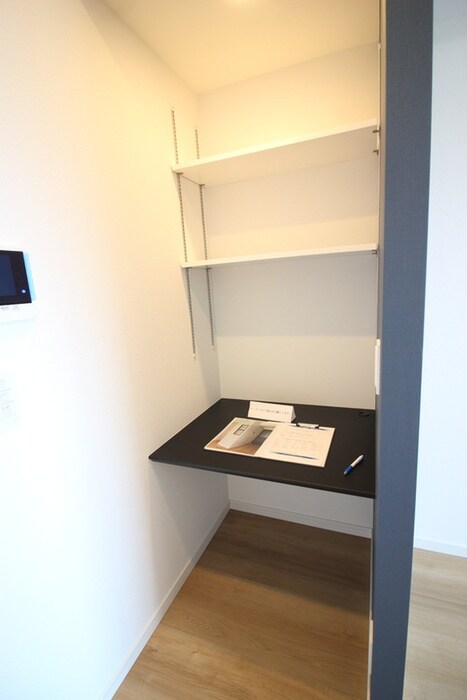 物件内観写真10　(収納)
