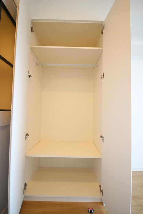 物件内観写真15　(収納)