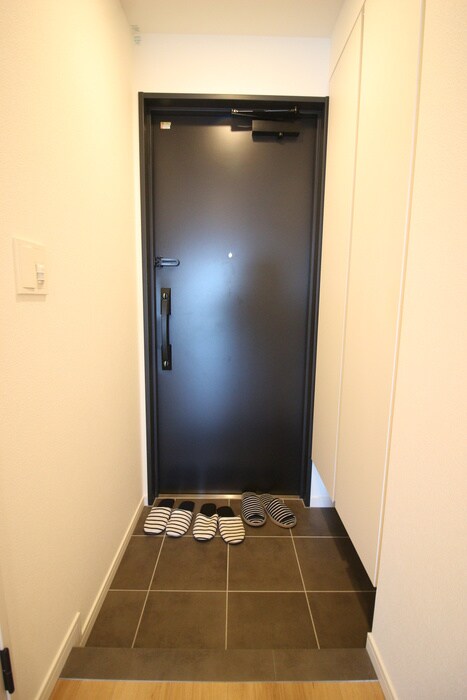 物件内観写真18　(玄関)