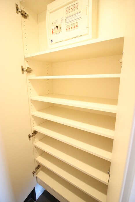 物件内観写真19　(靴箱)