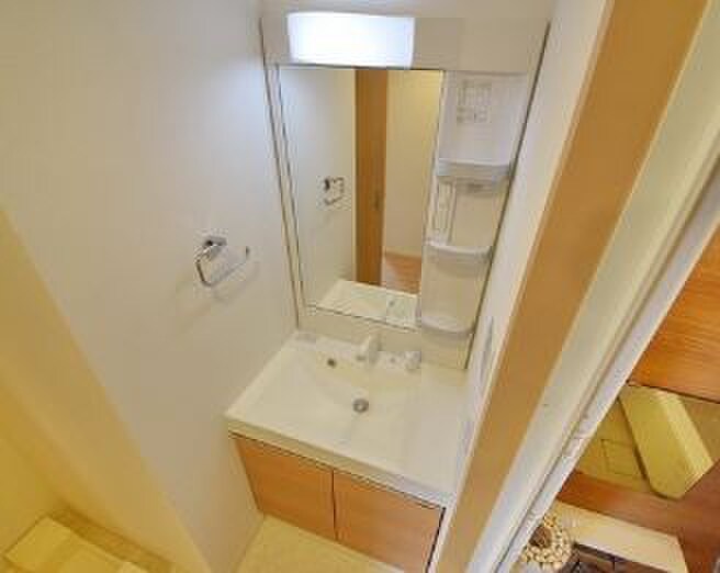 物件内観写真8　(洗面)