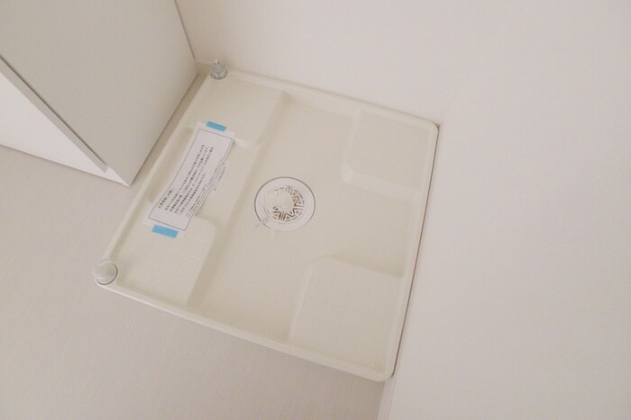 物件内観写真13　(洗濯機置場)