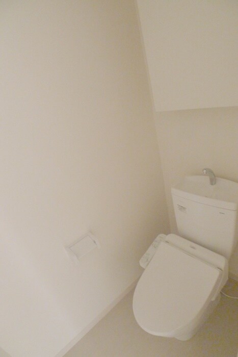 物件内観写真15　(トイレ)