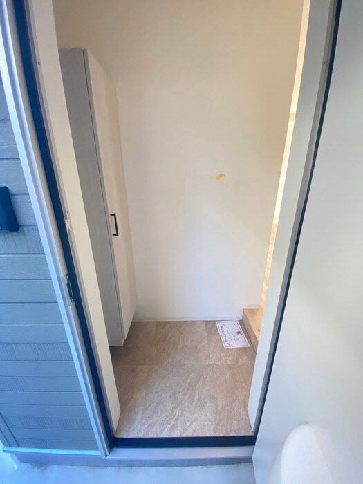 物件内観写真16　(玄関)