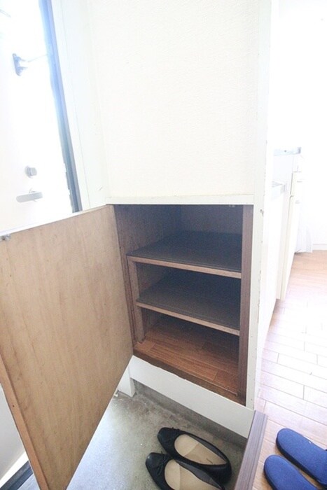 物件内観写真18　(靴箱)