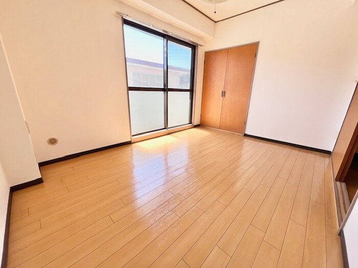 物件内観写真7　(居室)