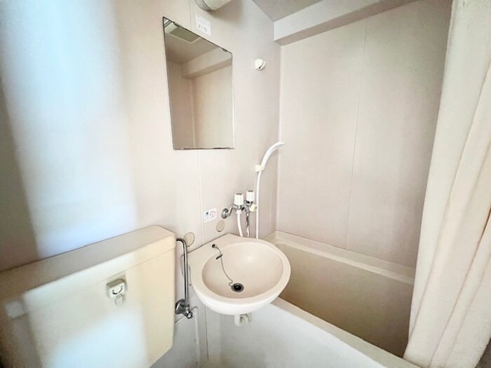 物件内観写真12　(洗面)