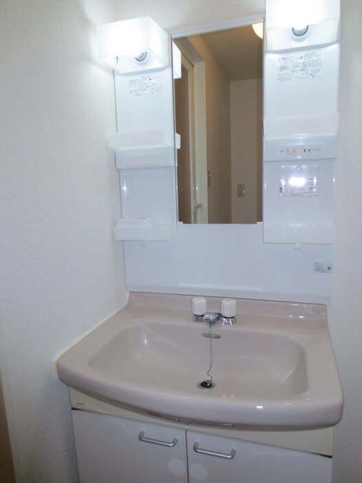 物件内観写真8　(洗面)