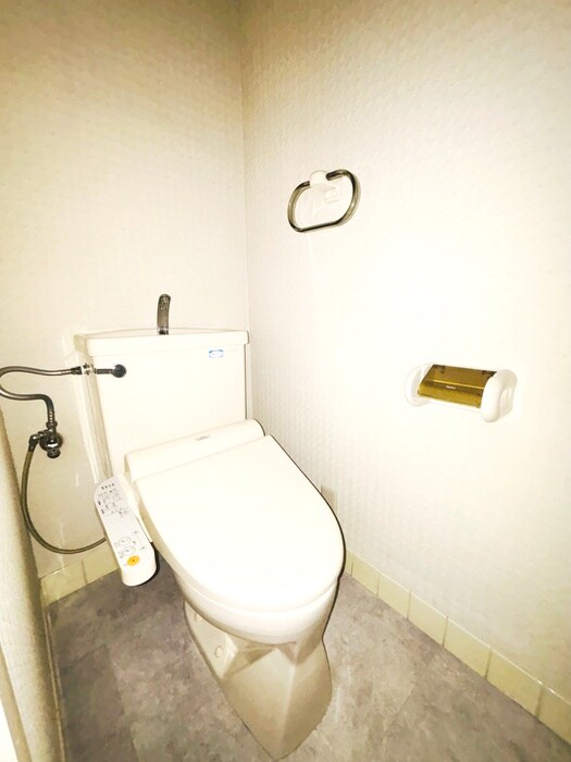 物件内観写真11　(トイレ)