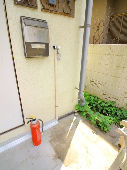 物件内観写真13　(洗濯機置場)