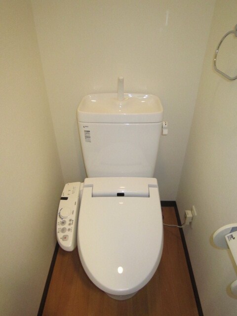 物件内観写真14　(トイレ)