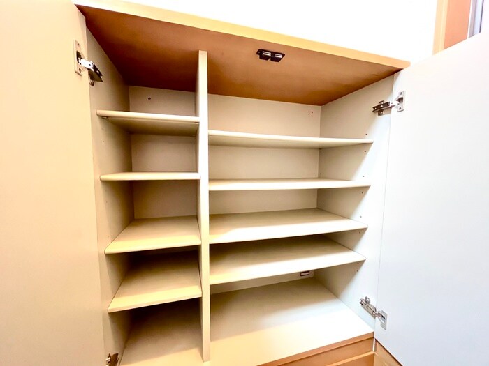 物件内観写真17　(靴箱)