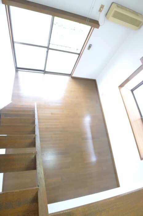 物件内観写真11　(居室)