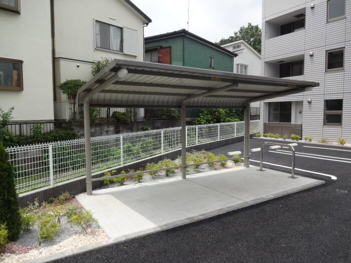 物件外観写真5　(駐輪場)