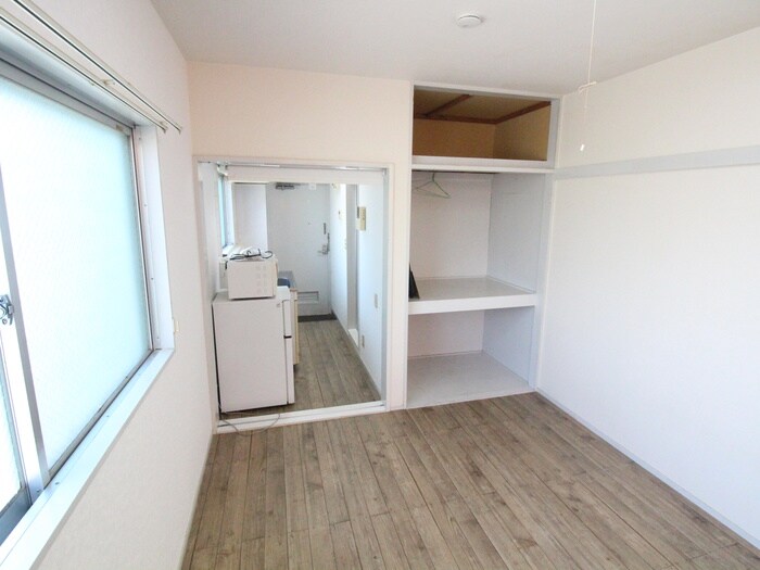 物件内観写真8　(居室)