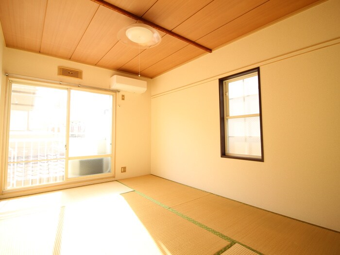 物件内観写真8　(居室)