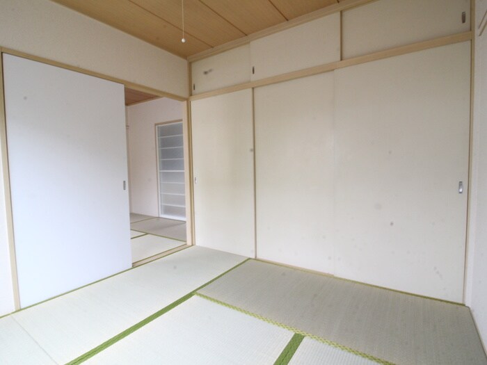 物件内観写真18　(居室)