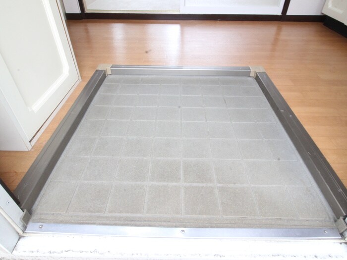 物件内観写真22　(玄関)