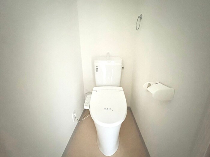 物件内観写真15　(トイレ)