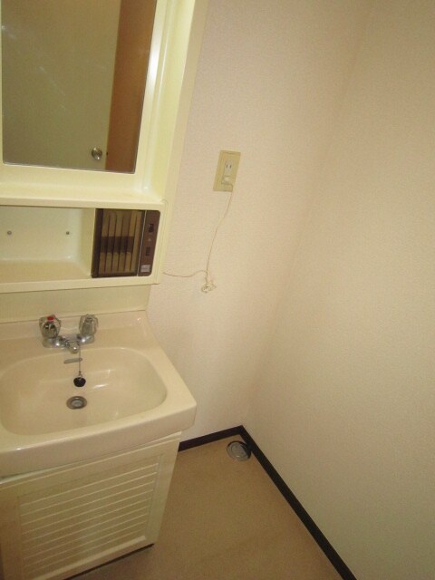 物件内観写真9　(洗面)