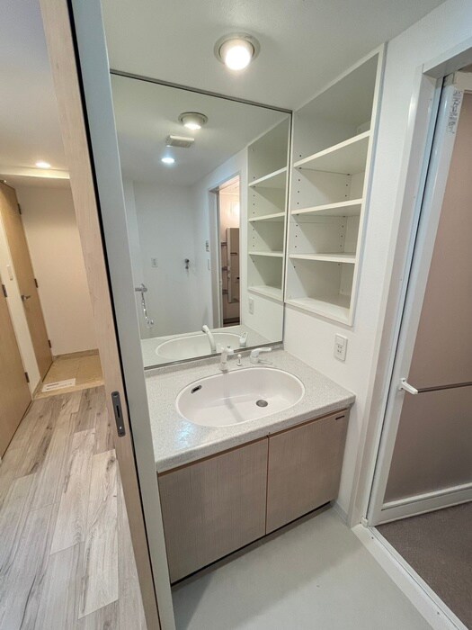 物件内観写真11　(洗面)