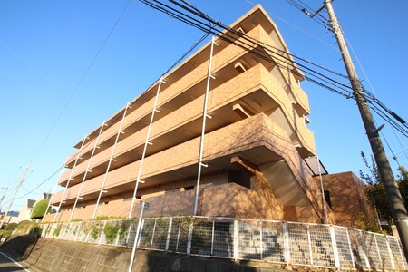 クレセンドゴールド諏訪外観写真