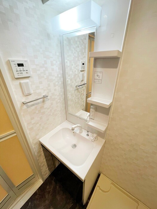 物件内観写真11　(洗面)