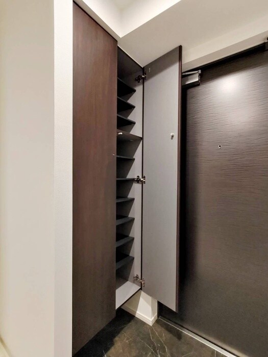 物件内観写真18　(靴箱)