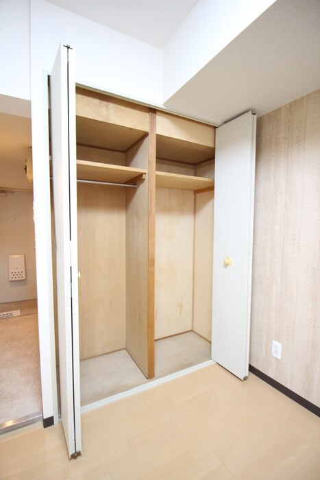 物件内観写真13　(収納)
