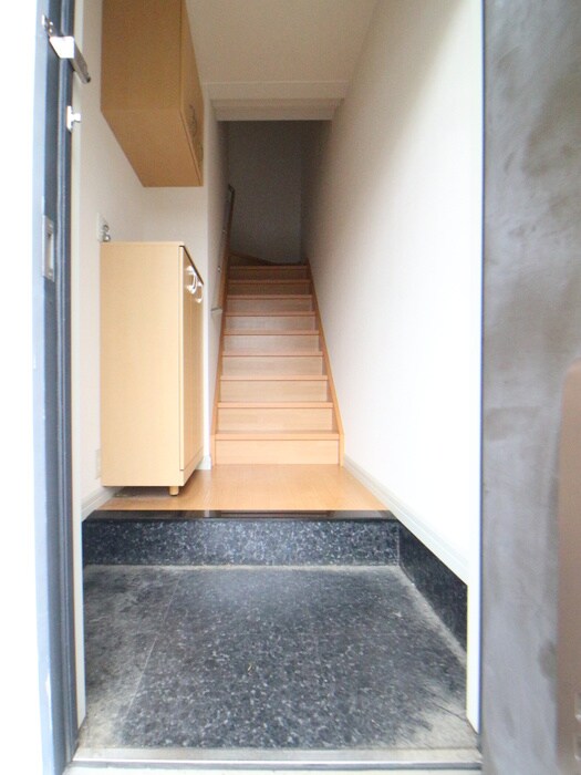 物件内観写真14　(玄関)