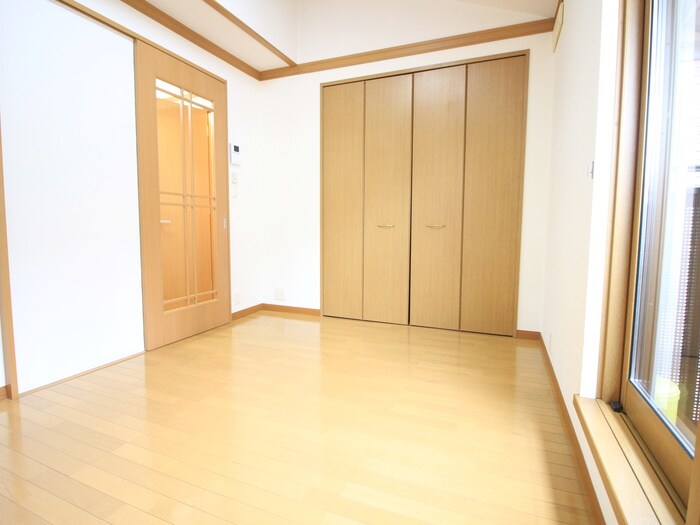 物件内観写真9　(居室)