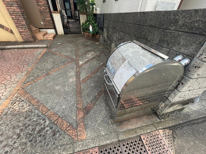 物件外観写真6　(建物設備)