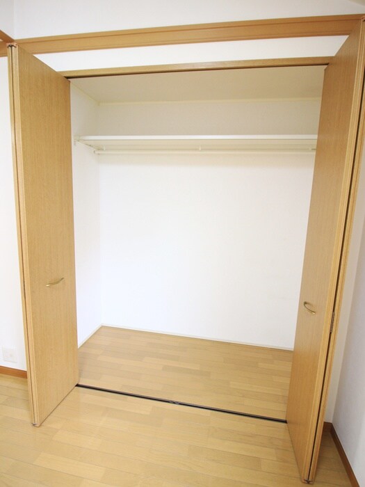 物件内観写真10　(収納)