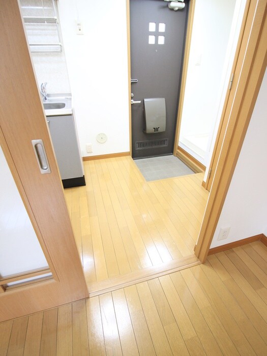 物件内観写真15　(廊下)