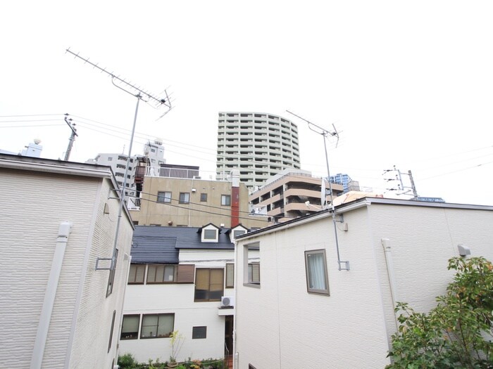 物件内観写真16　(室内からの展望)