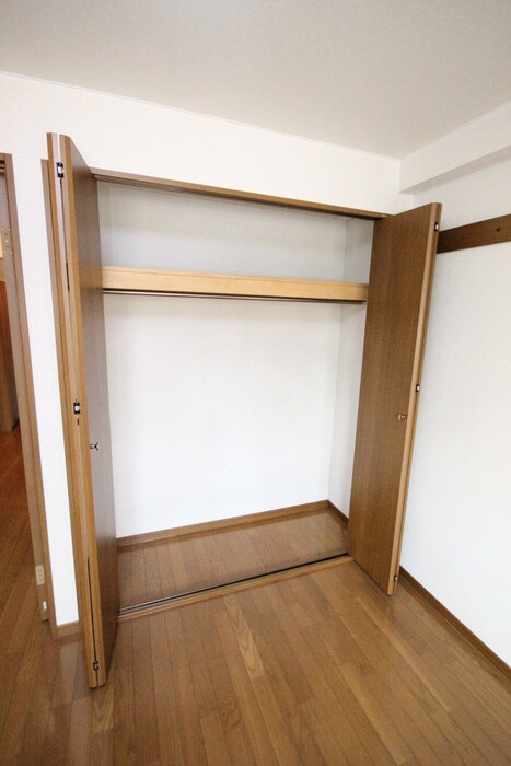 物件内観写真13　(収納)